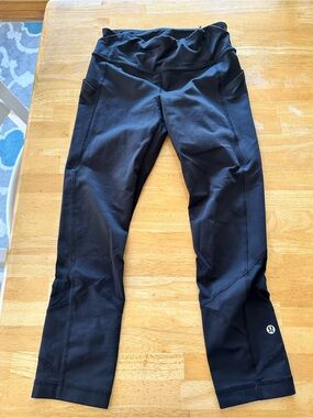 Lululemon leggings size 4